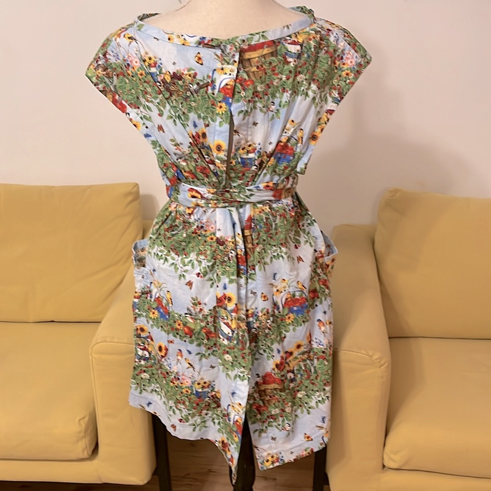 VTG Adorable Apron Dress! - Picture 2 of 16